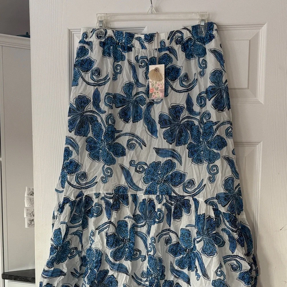 Johnny Was Workshop White/Blue Azura Floral Tiered Midi Skirt New Size Medium - Picture 2 of 8